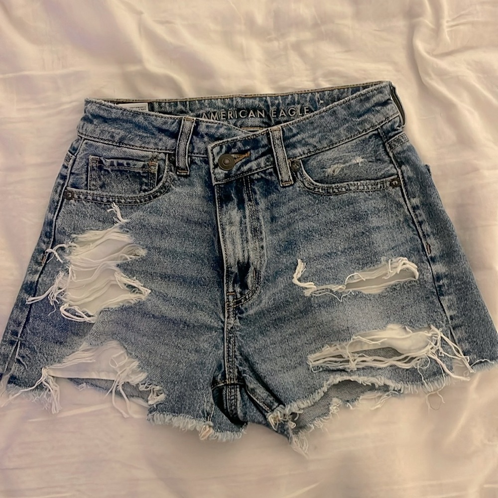 Women’s American Eagle shorts